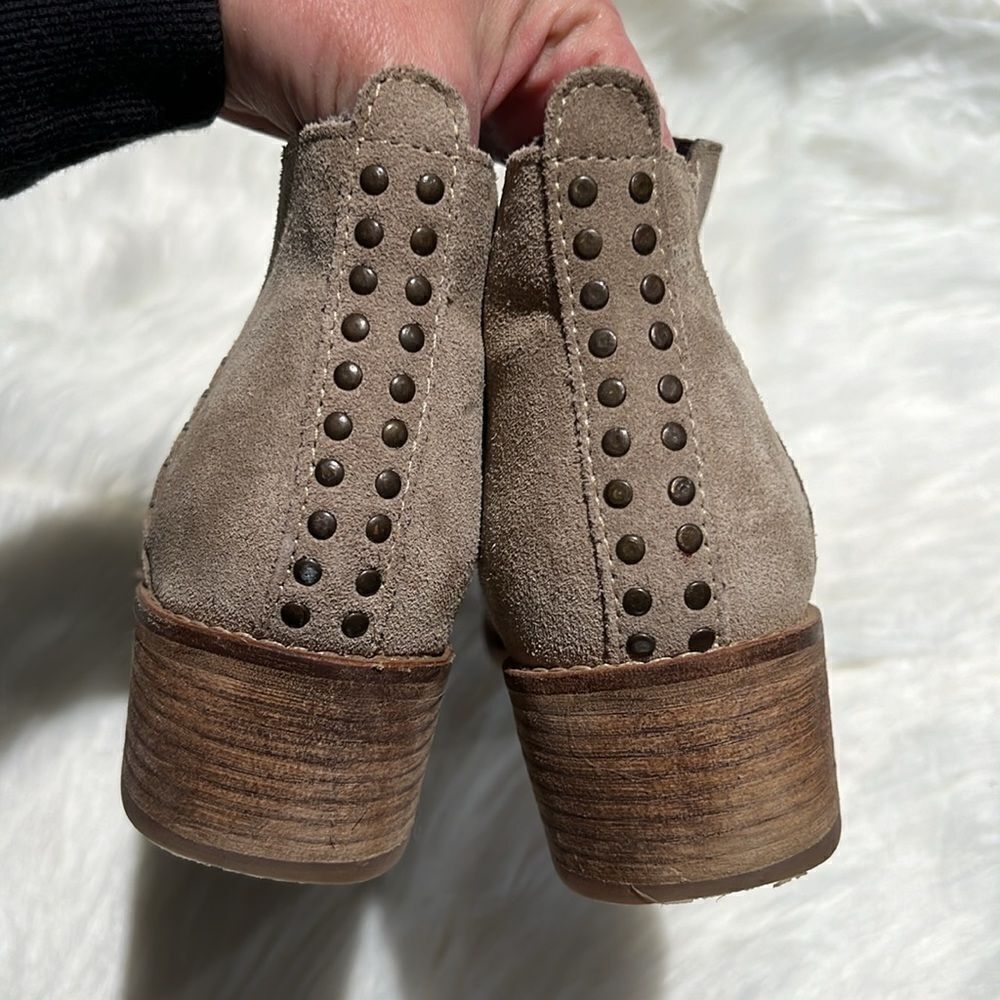 Diba Tan Studded Ankle Boots size 9. C1 - Picture 7 of 9